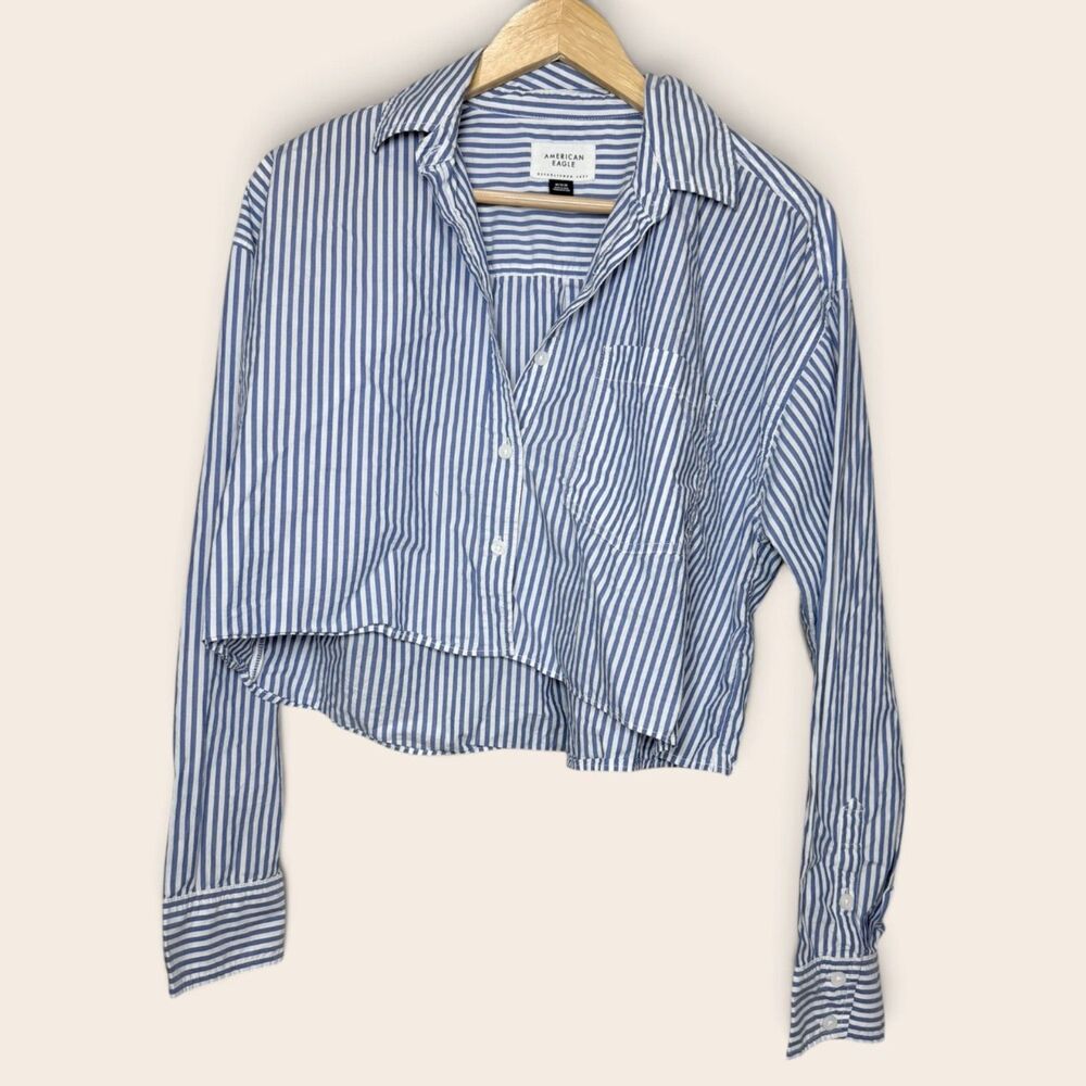 American Eagle Cropped Button Down Shirt M Blue White Striped Coastal Preppy NWO